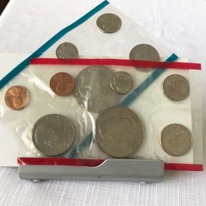 1978 uncirculated coins, 2 sets sealed